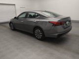 Used 2023 Nissan Altima 2.5 SV image 3