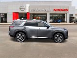 New 2025 Nissan Pathfinder Platinum image 2