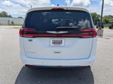 Used 2023 Chrysler Pacifica Touring-L image 5