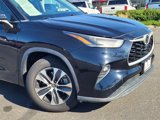 Used 2021 Toyota Highlander XLE image 3