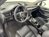 Used 2025 Porsche Macan image 4