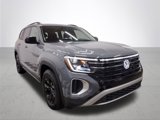 New 2025 Volkswagen Atlas Peak Edition SE image 5