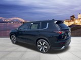 New 2025 Mitsubishi Outlander SE image 3