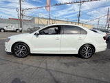 Used 2017 Volkswagen Jetta SE image 3