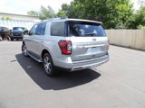 Used 2023 Ford Expedition Limited image 3