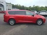 New 2026 Chrysler Pacifica Select image 6