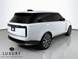 Used 2025 Land Rover Range Rover Autobiography image 4