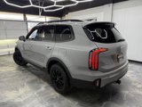 Used 2023 Kia Telluride AWD image 3