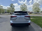 Used 2022 Toyota Highlander XLE image 5