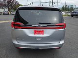 Used 2021 Chrysler Pacifica Touring-L image 6