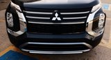 New 2025 Mitsubishi Outlander SEL image 2