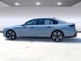New 2026 BMW 750e xDrive image 2