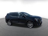 Used 2024 GMC Terrain SLT image 2