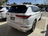 New 2025 Mitsubishi Outlander SE image 6