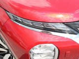 New 2025 Mitsubishi Outlander SE image 2