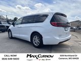 Used 2023 Chrysler Pacifica Touring-L image 3