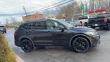 Used 2022 Volkswagen Tiguan SE R-Line image 5