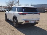 New 2025 Nissan Pathfinder Platinum image 2