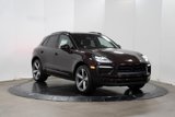 Certified 2024 Porsche Macan image 3