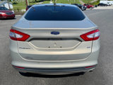 Used 2015 Ford Fusion SE image 4