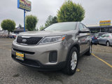 Used 2015 Kia Sorento LX image 2