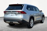Used 2024 Toyota Grand Highlander Platinum image 2
