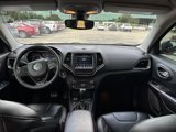 Used 2020 Jeep Cherokee Trailhawk image 4