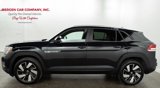 Used 2024 Volkswagen Atlas Cross Sport SE image 5