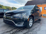 Used 2017 Chrysler Pacifica Touring-L Plus w/ Advanced Safetytec Group image 4