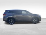 Used 2019 Toyota Highlander XLE image 4