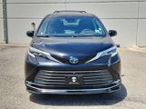 Used 2024 Toyota Sienna Platinum image 2
