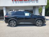 New 2025 Nissan Pathfinder Platinum image 2