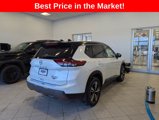 New 2025 Nissan Rogue SL w/ Tech Package image 2