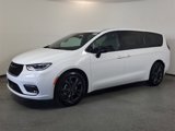 New 2026 Chrysler Pacifica Select image 3