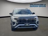 New 2025 Volkswagen Atlas Peak Edition SE image 3