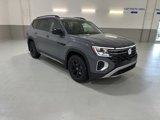 New 2025 Volkswagen Atlas Peak Edition SE image 4