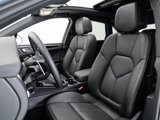 Certified 2024 Porsche Macan image 5