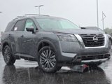 New 2025 Nissan Pathfinder SL w/ SL Premium Package image 2