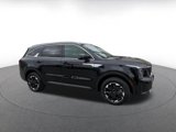 Used 2024 Kia Sorento S image 2