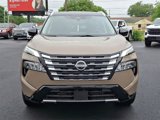Used 2024 Nissan Rogue Platinum image 2