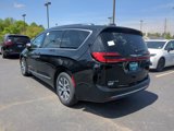 New 2025 Chrysler Pacifica Pinnacle image 4