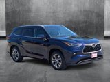 Certified 2022 Toyota Highlander XLE image 3