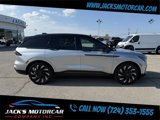 Used 2024 Lincoln Nautilus Reserve image 3