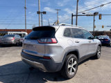 Used 2019 Jeep Cherokee Limited image 3