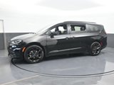New 2026 Chrysler Pacifica Limited w/ S Appearance Package image 2