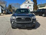 Used 2018 Toyota Tacoma 4x4 Double Cab image 2