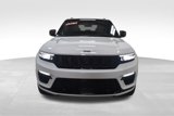 New 2025 Jeep Grand Cherokee Summit image 3