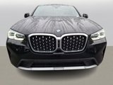 Used 2025 BMW X4 xDrive30i image 2