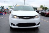 Used 2020 Chrysler Pacifica Touring-L image 2