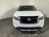 New 2025 Nissan Pathfinder Platinum image 2